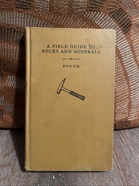 A Field Guide to Rocks and Minerals - Tan Clothbound by Frederick H. Pough 1953